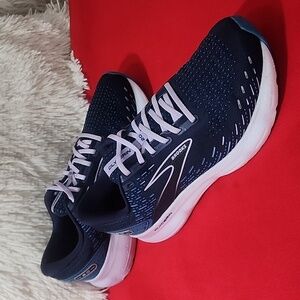 Brooks Women's Glycerin 20 Neutral Running Shoe
